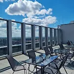Jbhotels Comfort Hanza Tower Apartament 4*