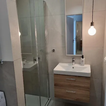 Jbhotels Comfort Hanza Tower 4*