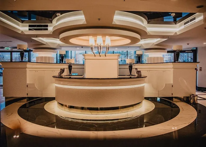 Jbhotels Comfort Hanza Tower 4* シュチェチン